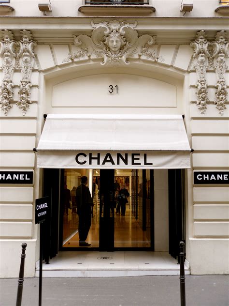 chanel vintage shoppen in parijs|luxury vintage shopping in paris.